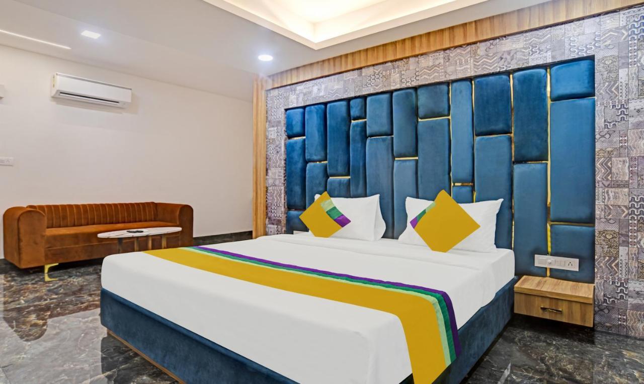 Itsy Hotels Phoenix Indore Bagian luar foto