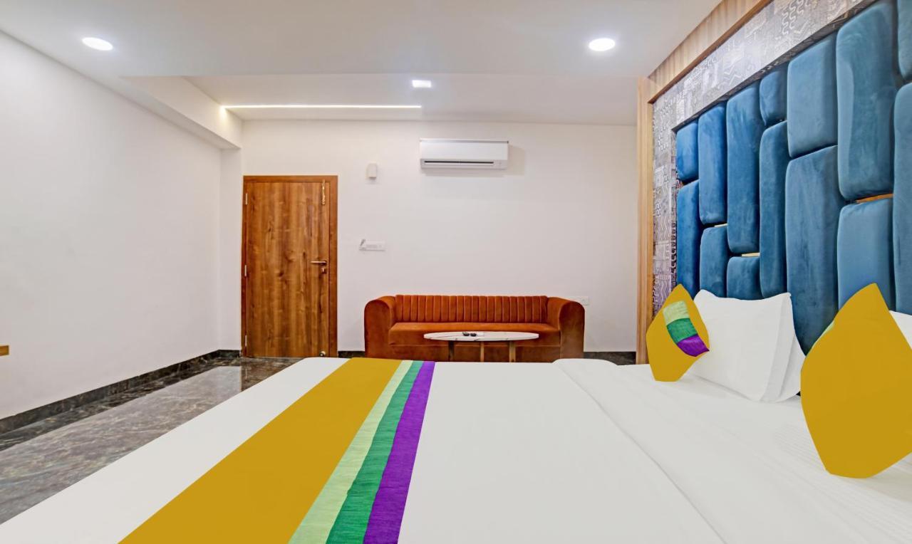 Itsy Hotels Phoenix Indore Bagian luar foto