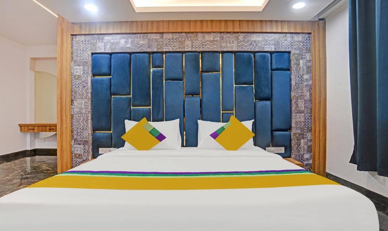 Itsy Hotels Phoenix Indore Bagian luar foto