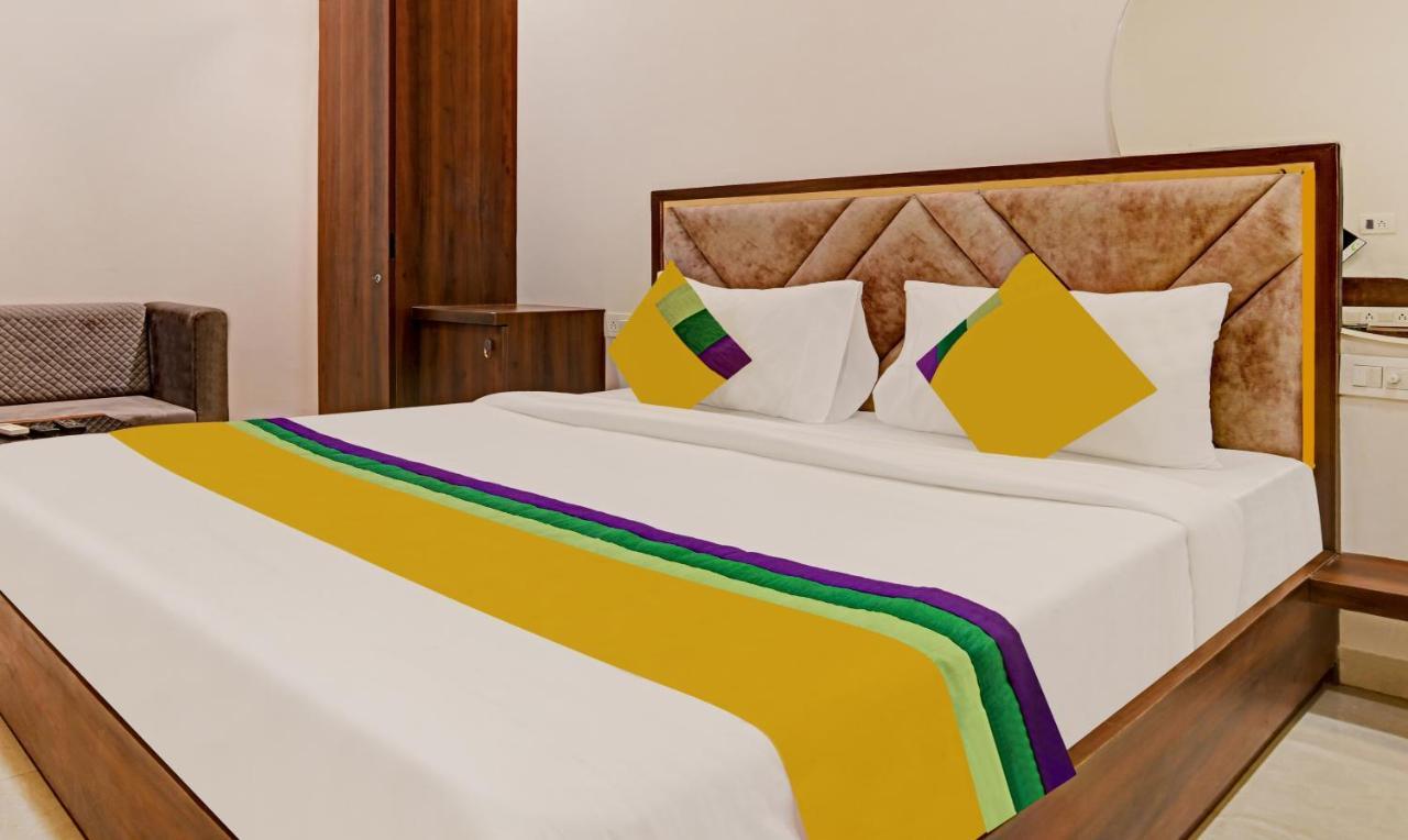 Itsy Hotels Phoenix Indore Bagian luar foto