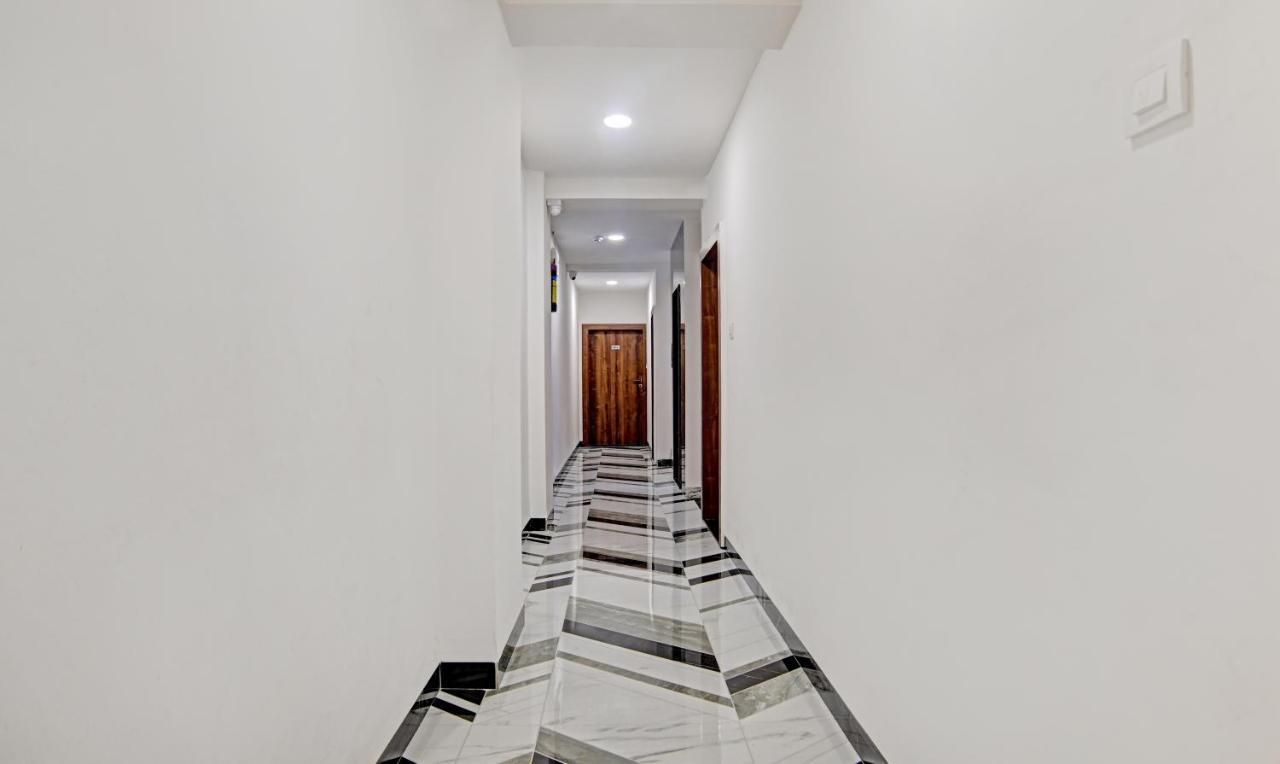 Itsy Hotels Phoenix Indore Bagian luar foto